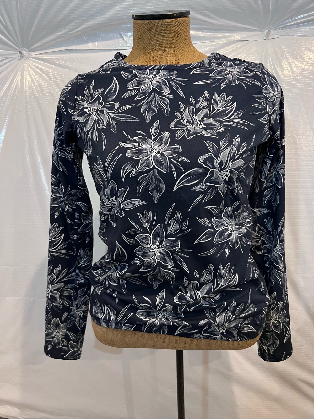 Hang Ten Women Long Sleeve Sun Protection T-Shirt Pocket Rash Guard small swim